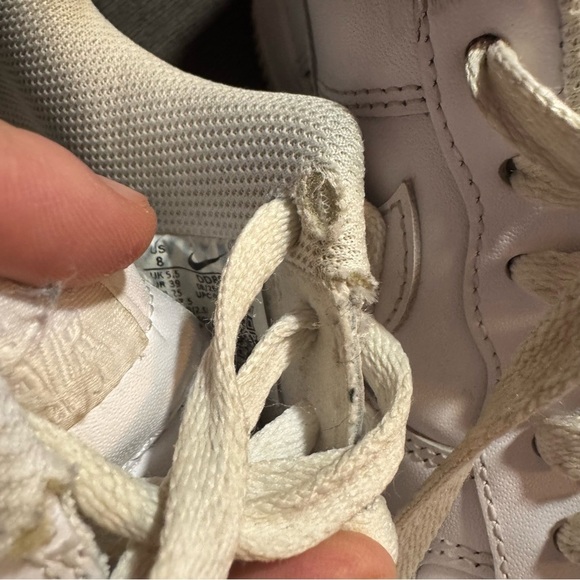 Women’s Nike All White Air Force 1 07’ sneakers - Picture 8 of 9
